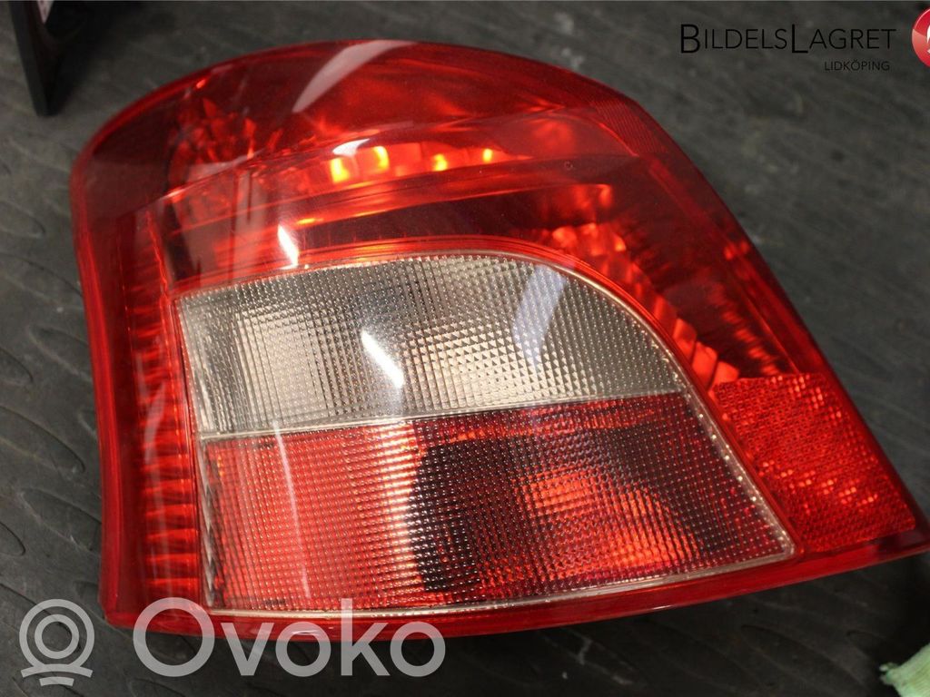 Toyota Yaris Luz trasera/de freno 