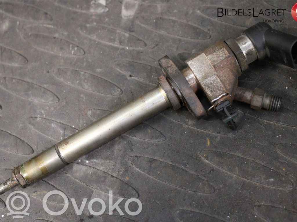 Inyector de combustible   1373550,9657144580,9657144580