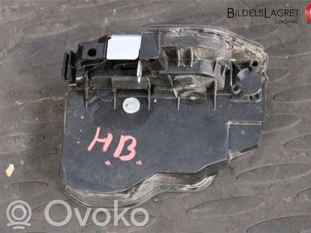 BMW 5 F10 F11 Takaoven lukko 