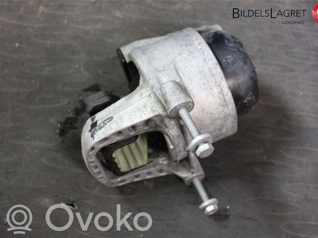 Audi A5 Engine mount bracket 