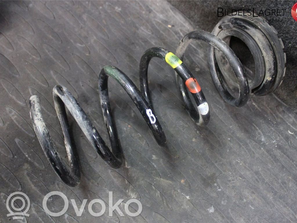 Volvo V60 Etukierrejousi 