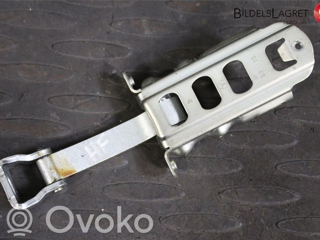 Volkswagen Crafter Etuoven pidätin 