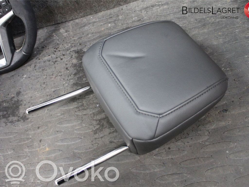 Isuzu D-Max Etuistuimen pääntuki 
