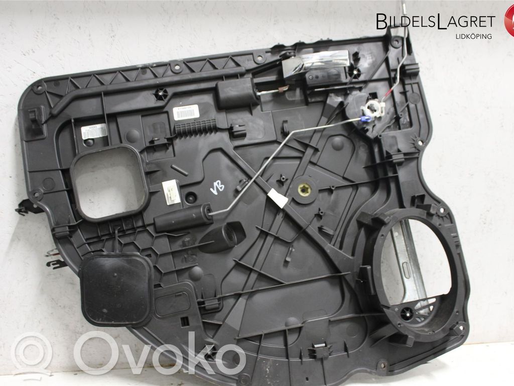 Mechanizm podnoszenia szyby przedniej bez silnika   68045133AD