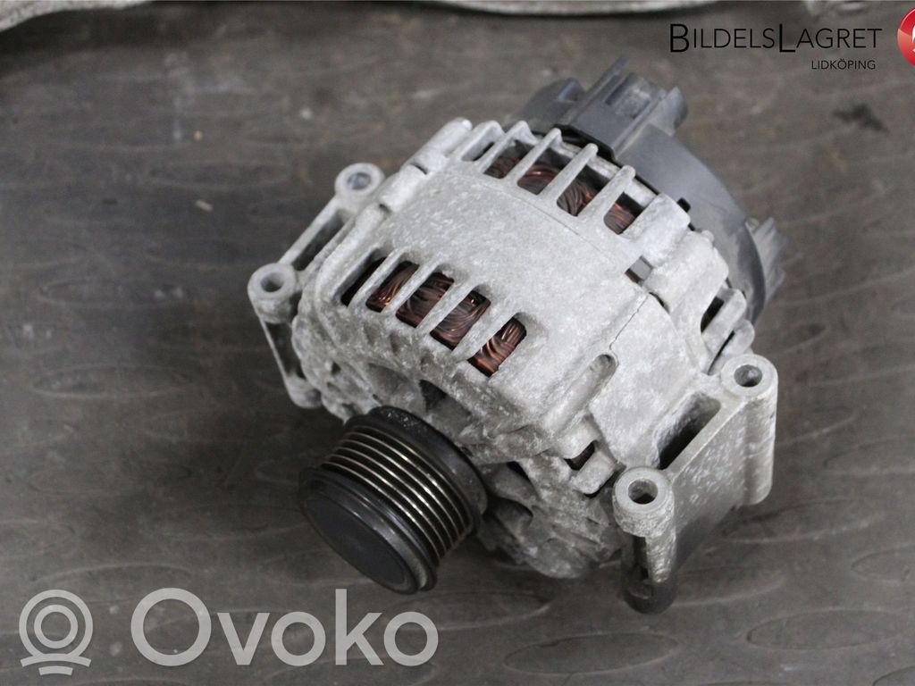 Audi A4 S4 B8 8K Ģenerators 