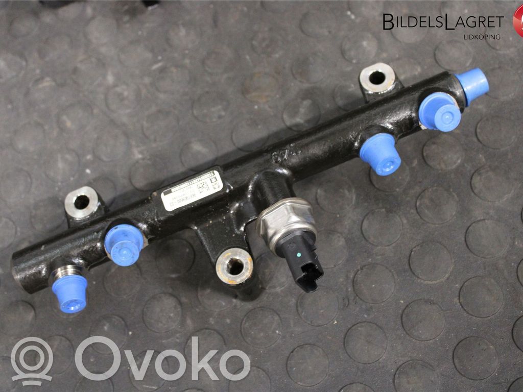 Ford Focus Fuel main line pipe 