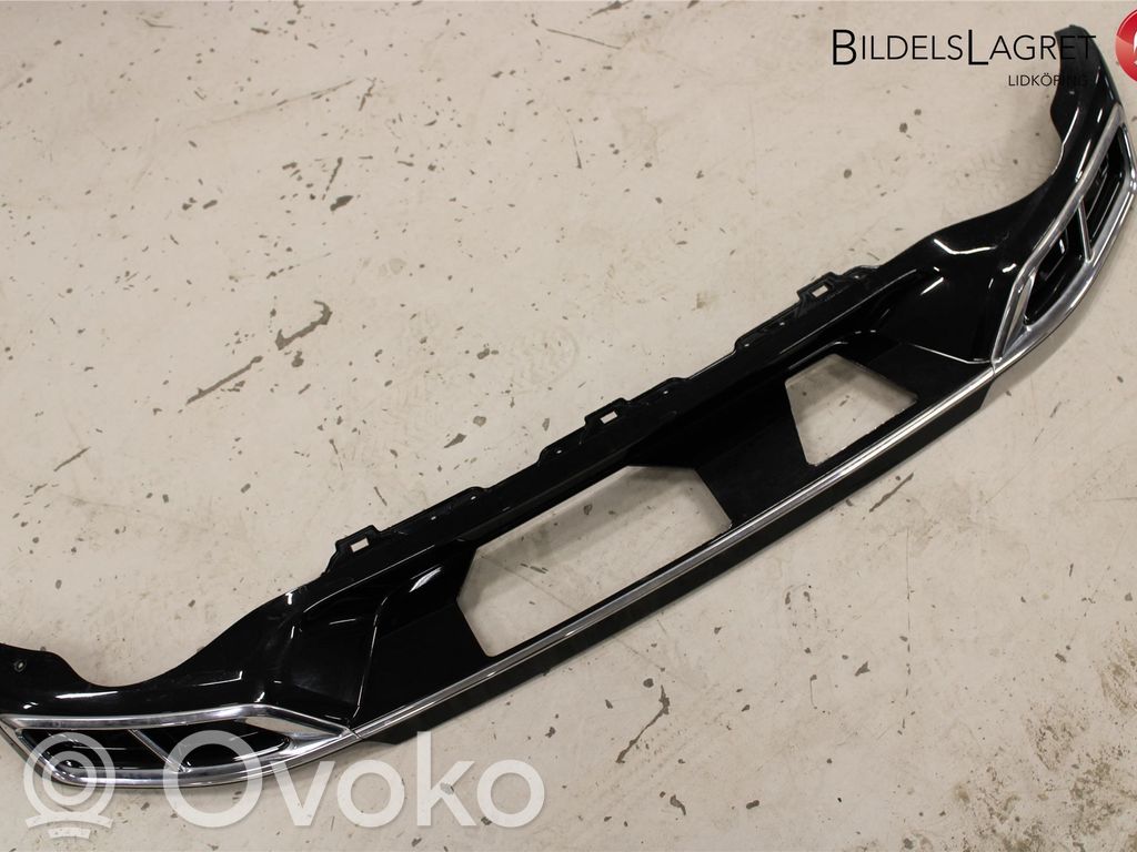 Volkswagen PASSAT B8 Apakšējā bampera daļa 