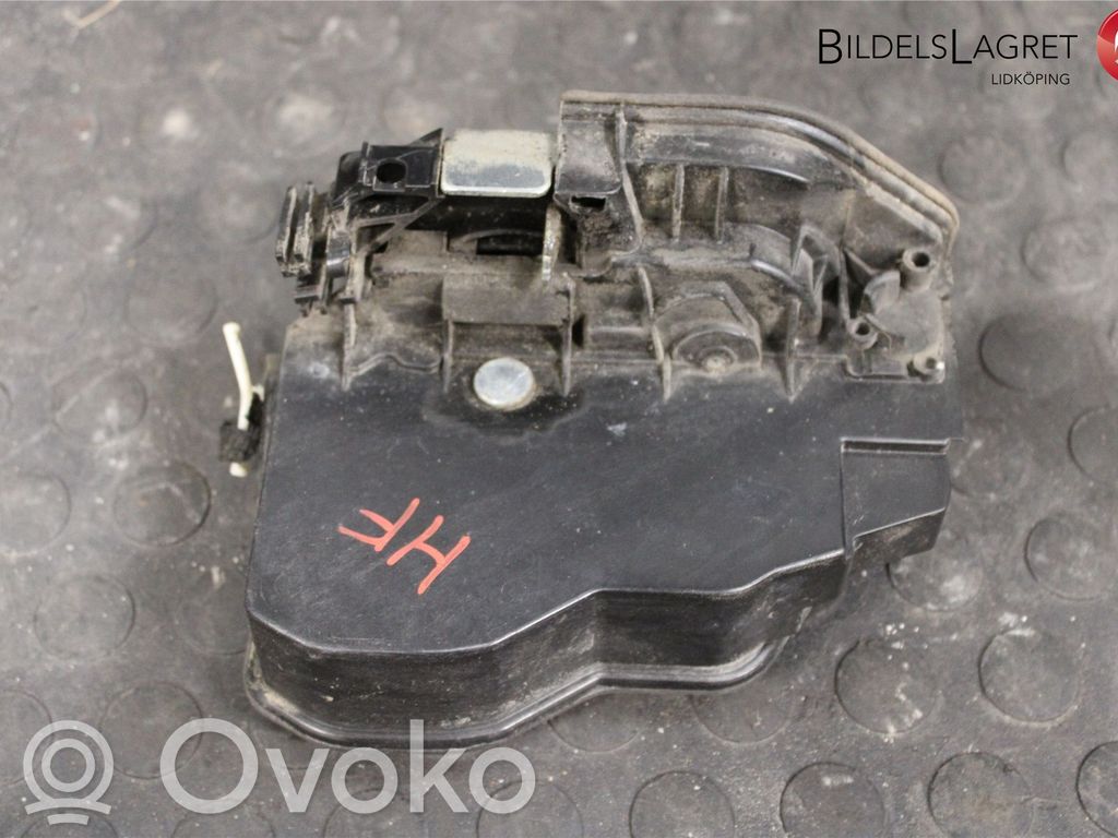 BMW 1 F20 F21 Priekinė durų spyna 