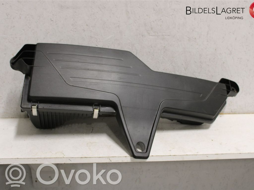 BMW 1 F20 F21 Obudowa filtra powietrza 