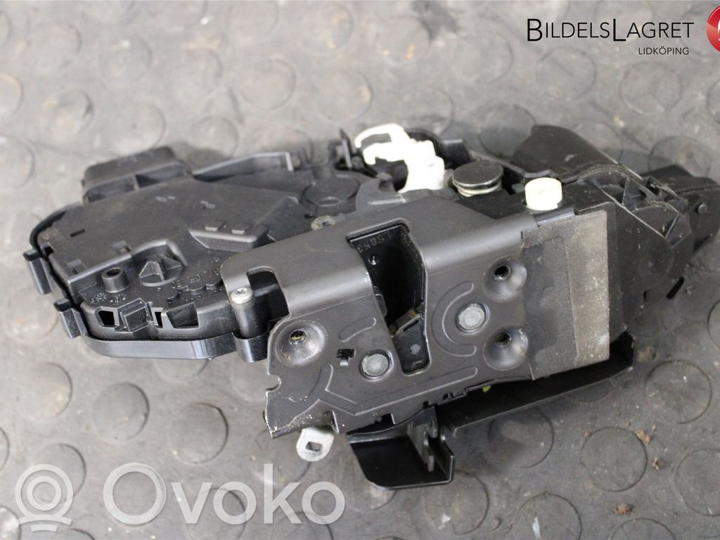 Volvo XC70 Rear door lock 