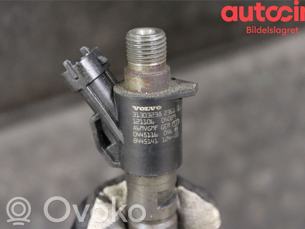 Volvo V40 Inyector de combustible 