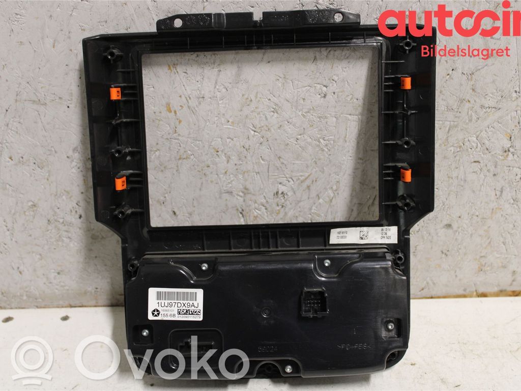 Climate control unit   1UJ97DX9AJ,1UJ97DX9AJ,1UJ97DX9AJ