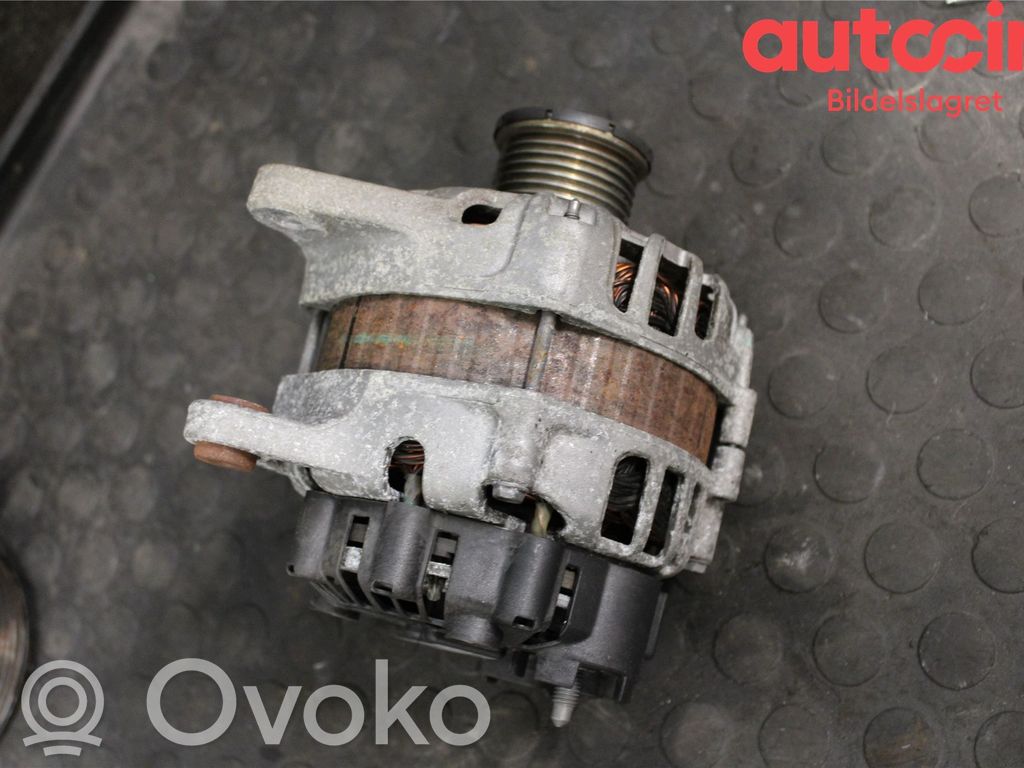 Renault Clio IV Generator/alternator 