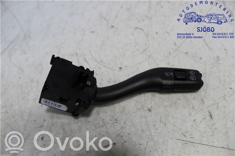 Pyyhkijän vipu   4E0953503G,CZK0301204603
