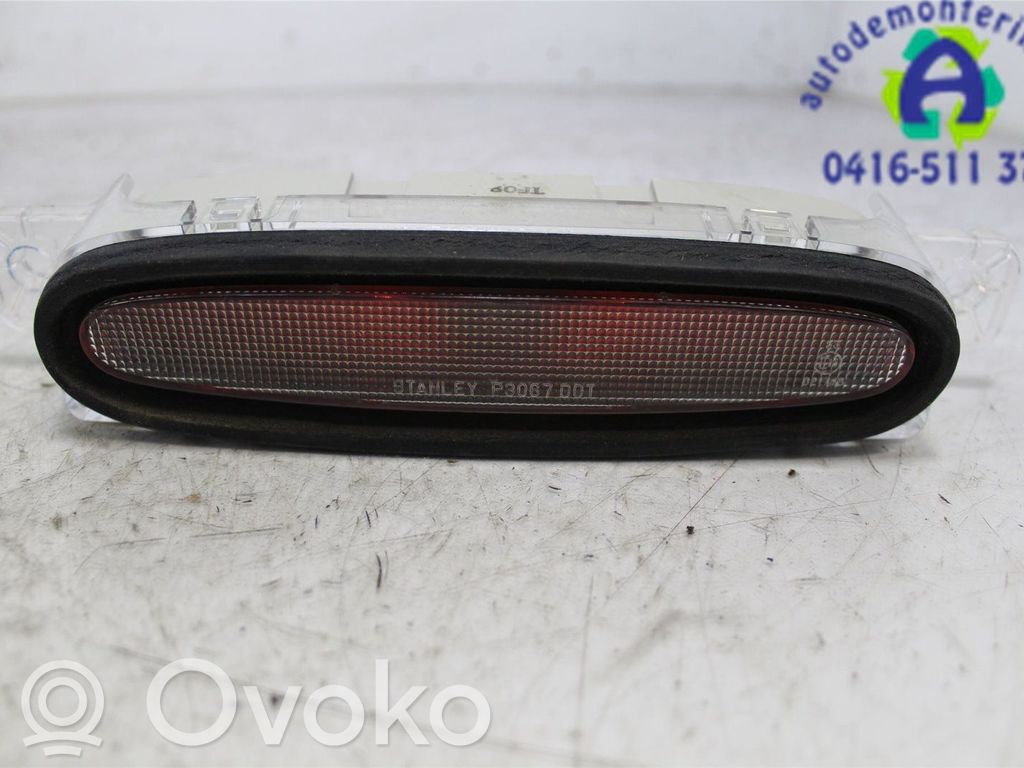 Mazda 3 I Third/center stoplight 