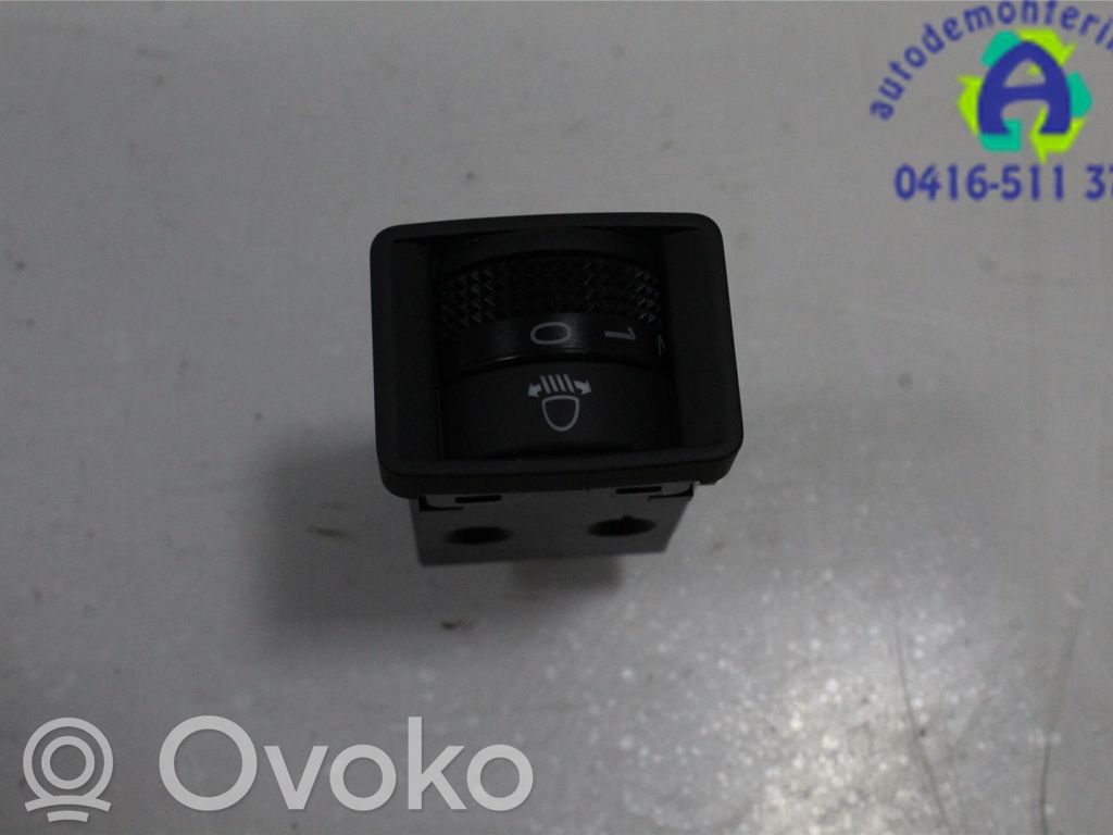 Nissan Note (E12) Panel lighting control switch 