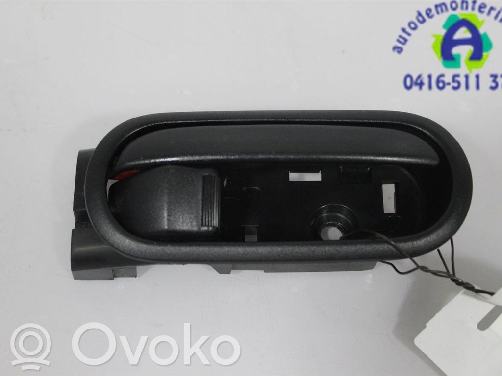 Manecilla interna puerta delantera   D65158330A02