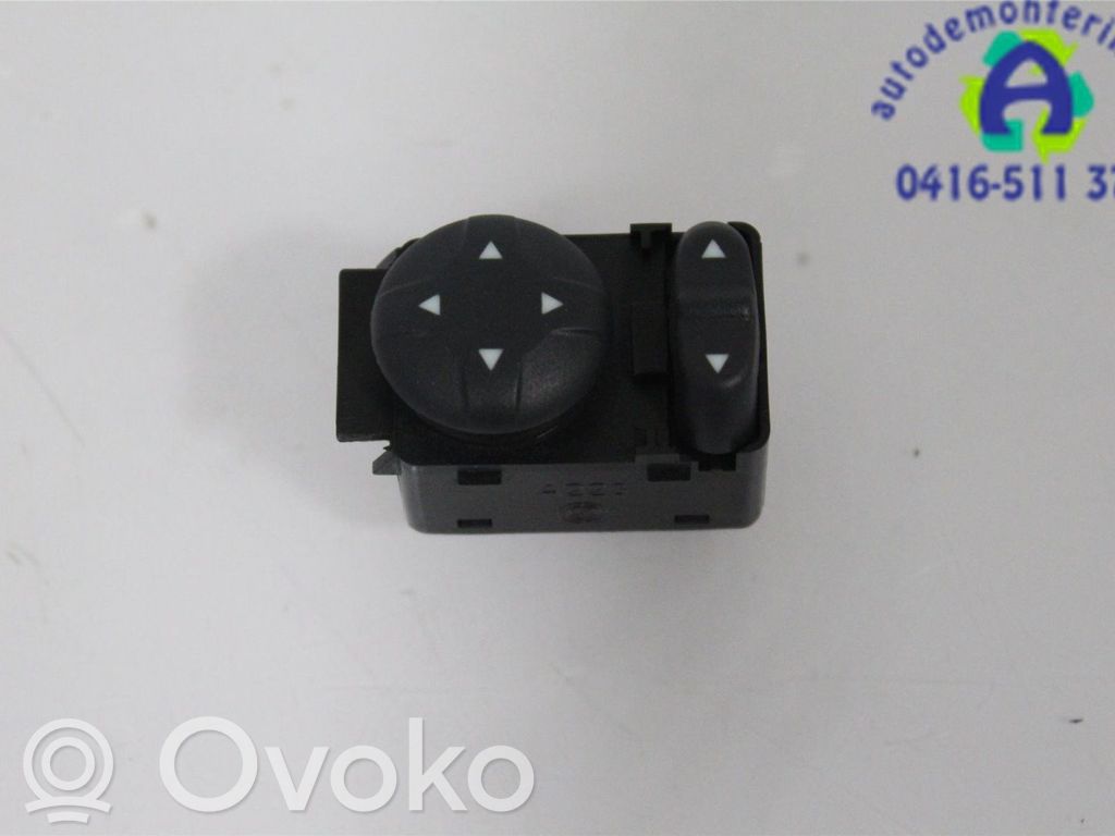 Interruptor del espejo lateral   1571486
