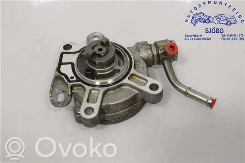 Mazda 3 III Bomba de vacío 