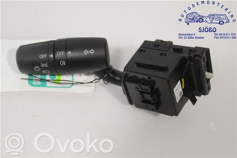 Mazda 2 Posūkių/ šviesų rankenėlė 