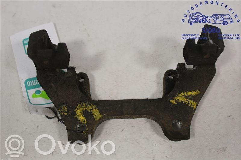 Mocowanie przedniego zacisku hamulca   95511371,989,989