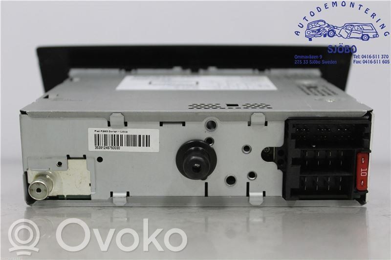 Opel Combo D Panel / Radioodtwarzacz CD/DVD/GPS 