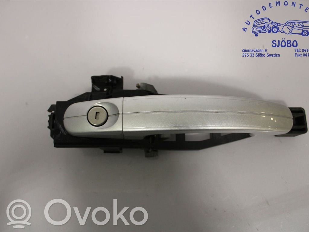 Manecilla externa puerta delantera   1305822,1480068,3M51R224A36BF