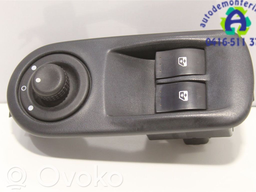 Renault Trafic II (X83) Electric window control switch 