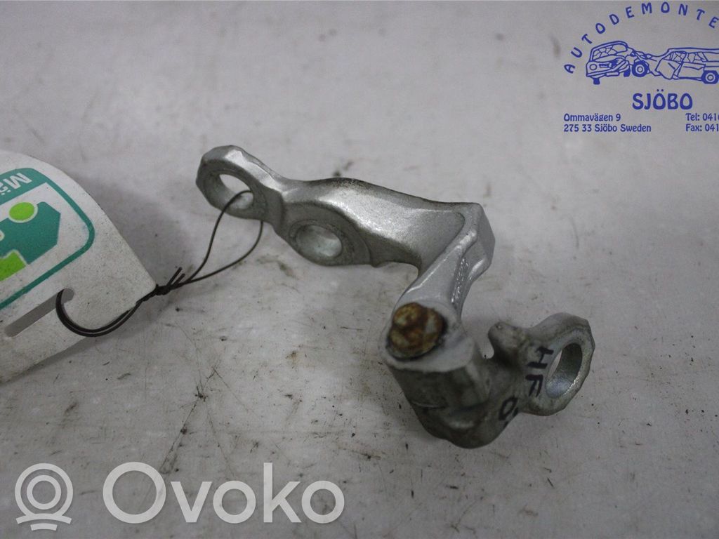 Ford Kuga I Front door upper hinge 