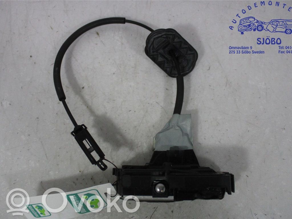 Ford Focus Priekšpusē slēdzene 
