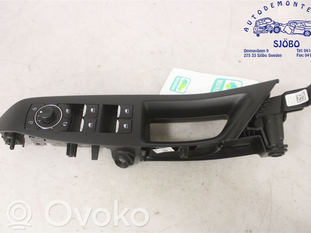 Electric window control switch   2557769,NX7T14540DC,NX7T14540DC