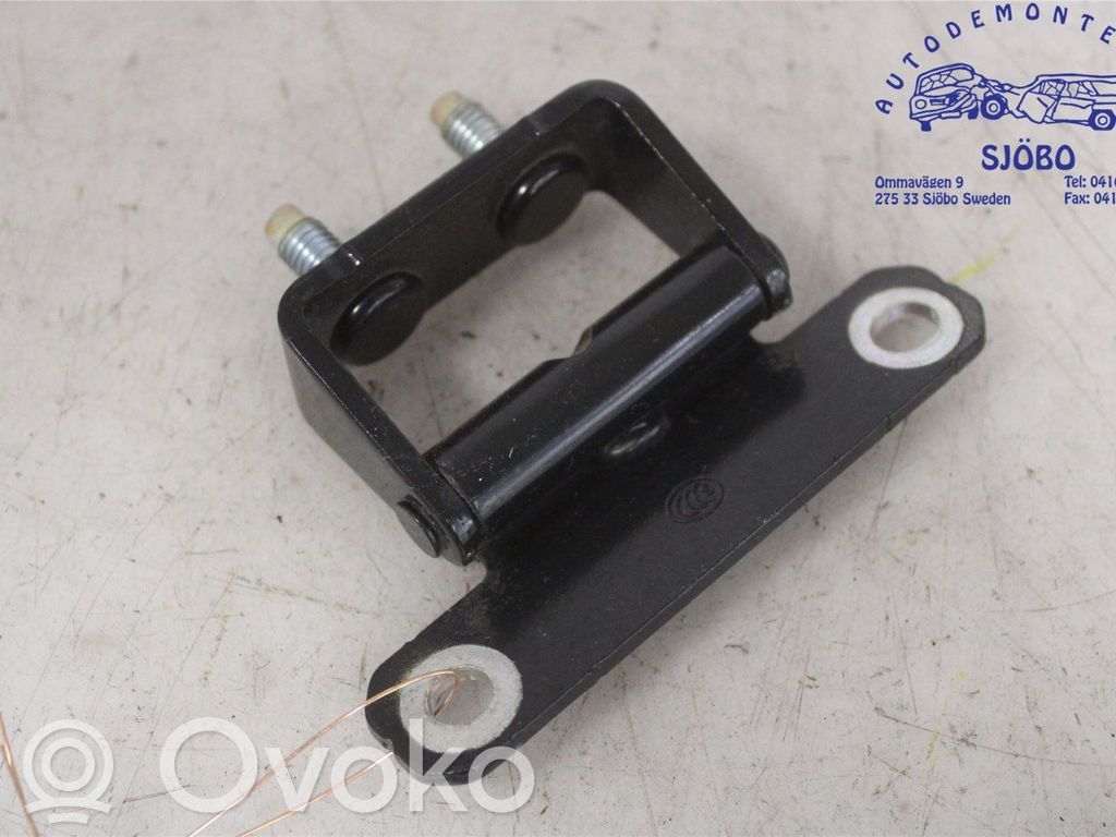 KIA Soul Tailgate/trunk/boot hinge 
