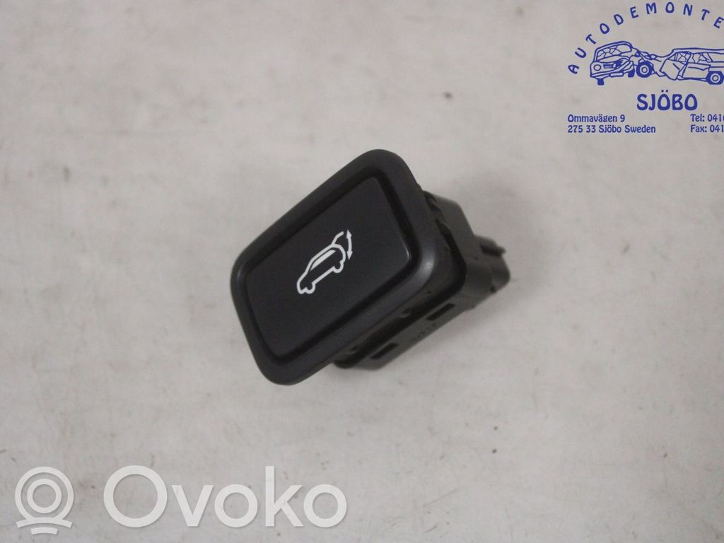 Botón interruptor de maletero abierto   81880J7100,299185059,299185059