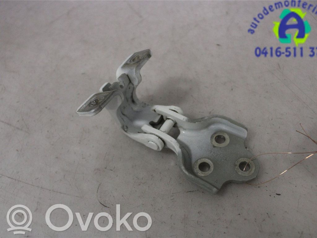 Front door upper hinge   7782272754