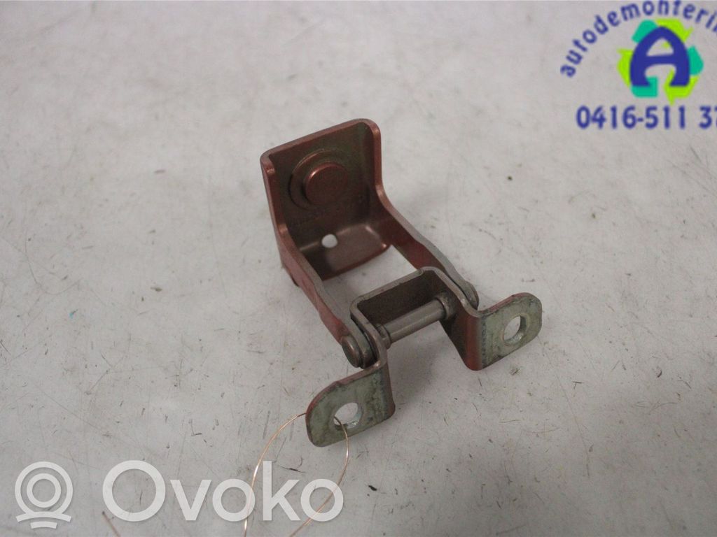 Renault Clio IV Tailgate/trunk/boot hinge 