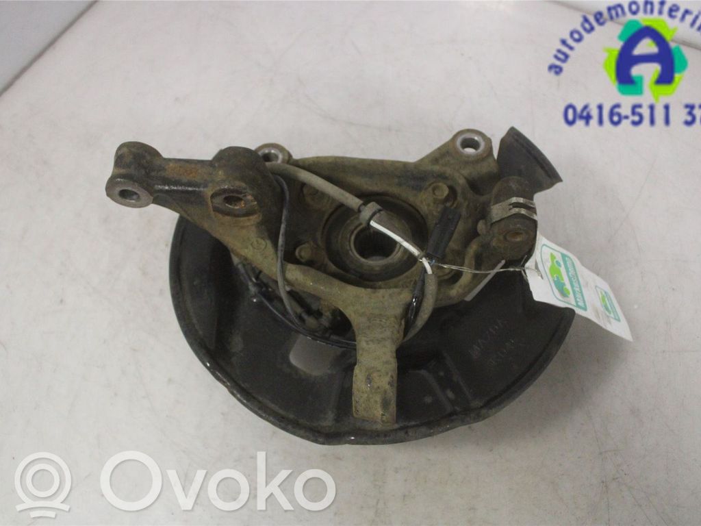 Achsschenkel vorne   D10E33031