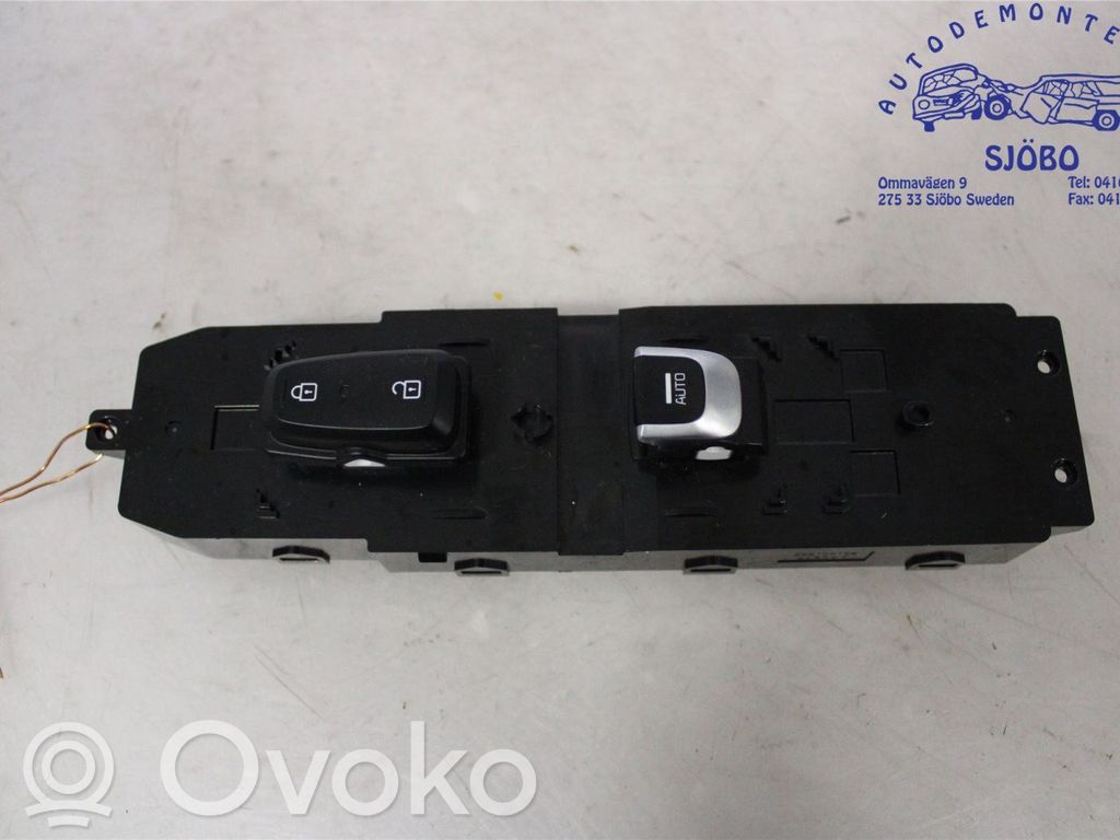 Electric window control switch   93576A8140