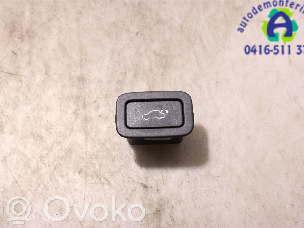 Land Rover Range Rover Evoque L538 Tailgate/boot open switch button 