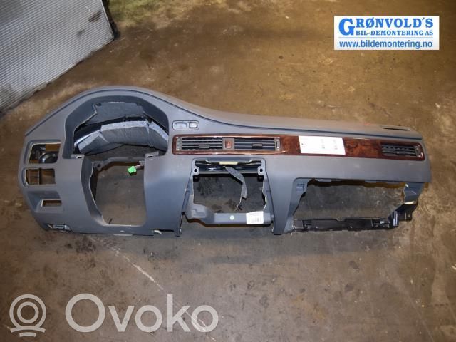 Volvo XC70 Panelė 