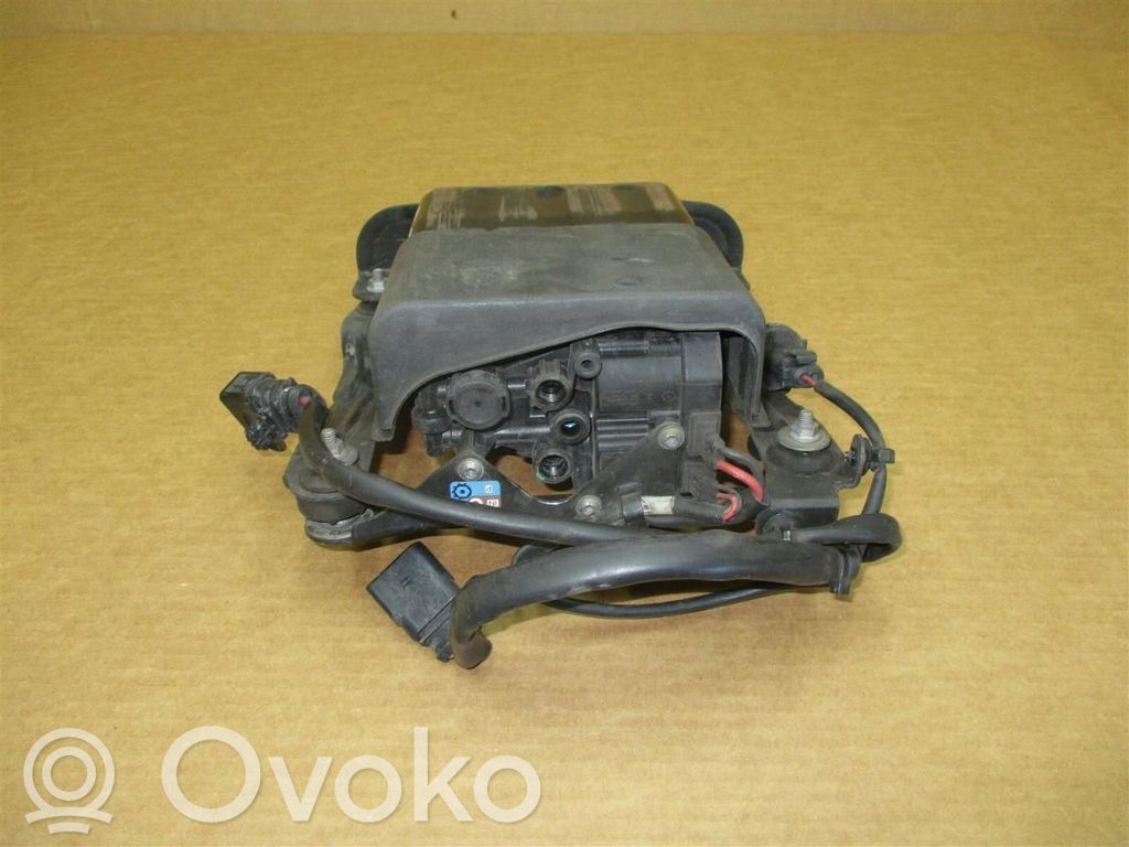 Porsche Panamera (970) Compressore/pompa sospensioni pneumatiche 