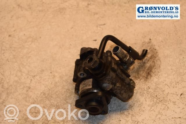 Ohjaustehostimen pumppu   4F0145155E,4F0145155E