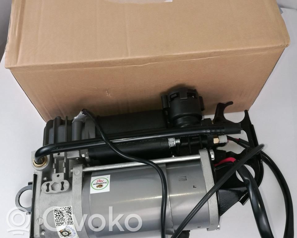 Audi Q7 4L Pneumatinės (oro) pakabos kompresorius 