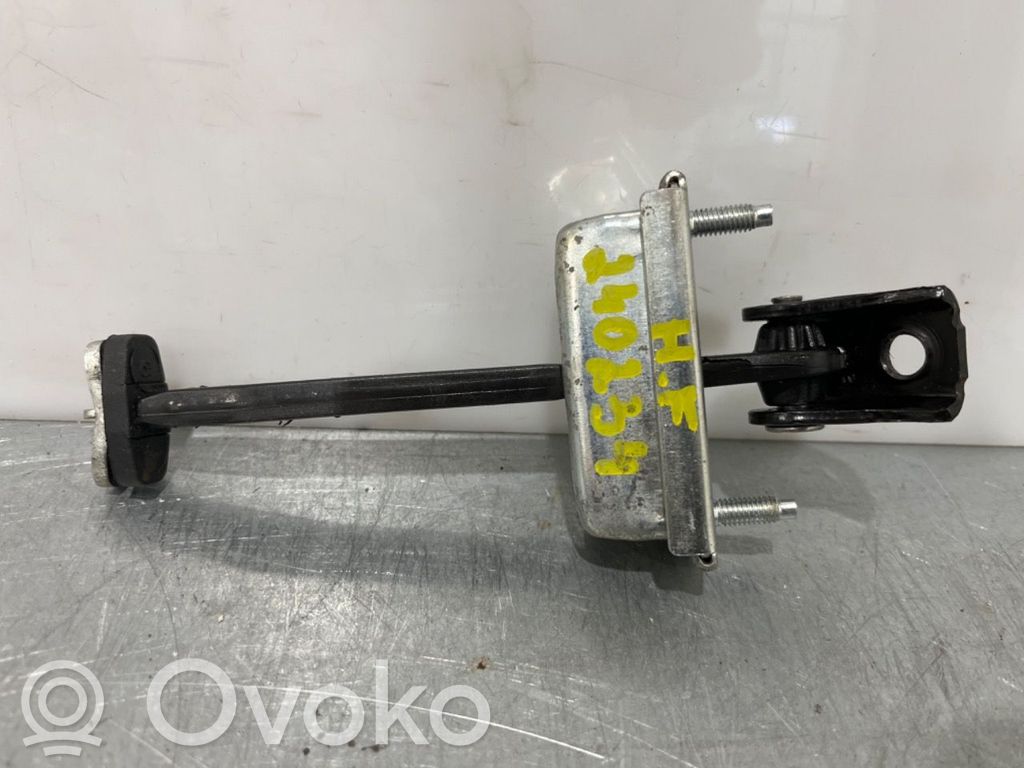 Ford Kuga I Etuoven pidätin 