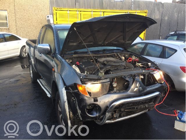 Mitsubishi L200 Mechanizm różnicowy przedni / Dyferencjał 