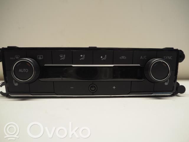 Volkswagen Polo VI Climate control/heater control trim 