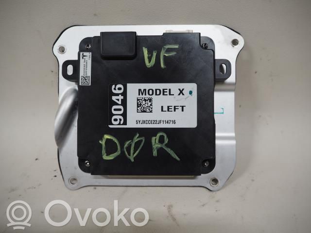 Tesla Model X Door control unit/module 