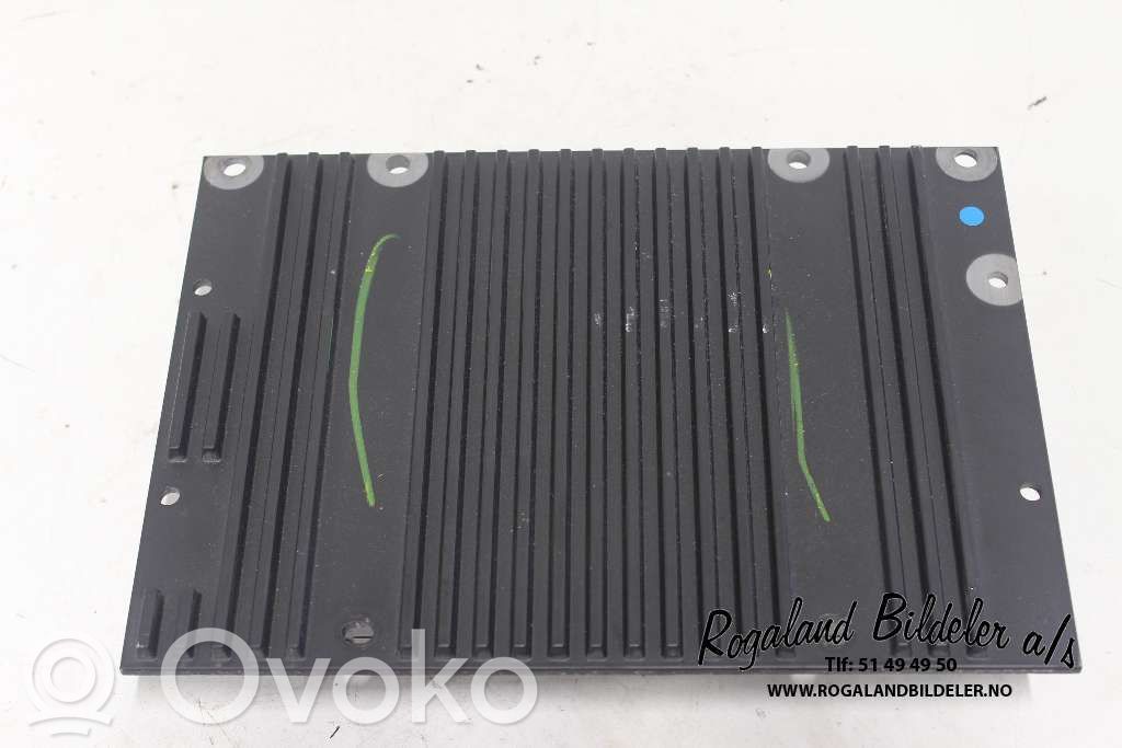 Volvo V50 Garso stiprintuvas 