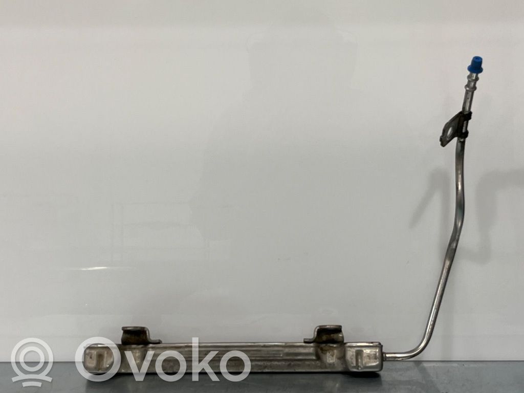 Toyota Auris E180 Distribuidor de combustible 