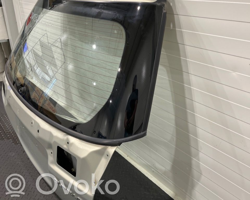 Subaru Outback Tylna klapa bagażnika 