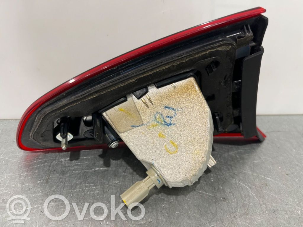 Mazda 2 Takavalot 